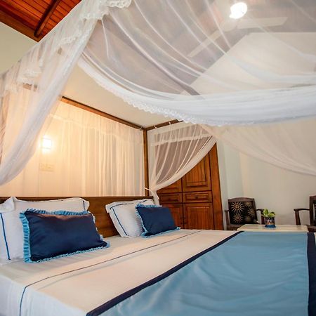 Three Shades Bed & Breakfast Гале Екстериор снимка