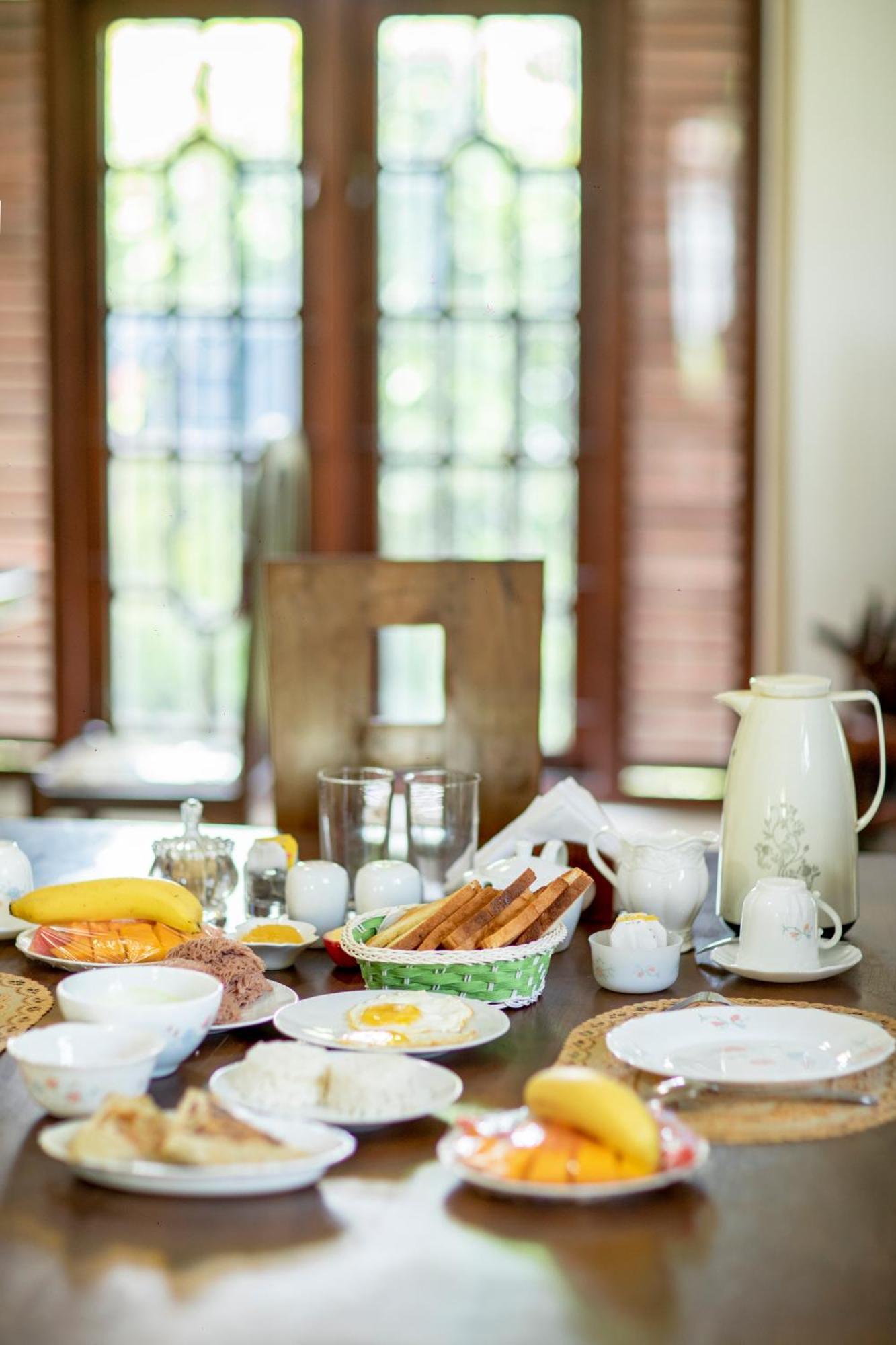 Three Shades Bed & Breakfast Гале Екстериор снимка