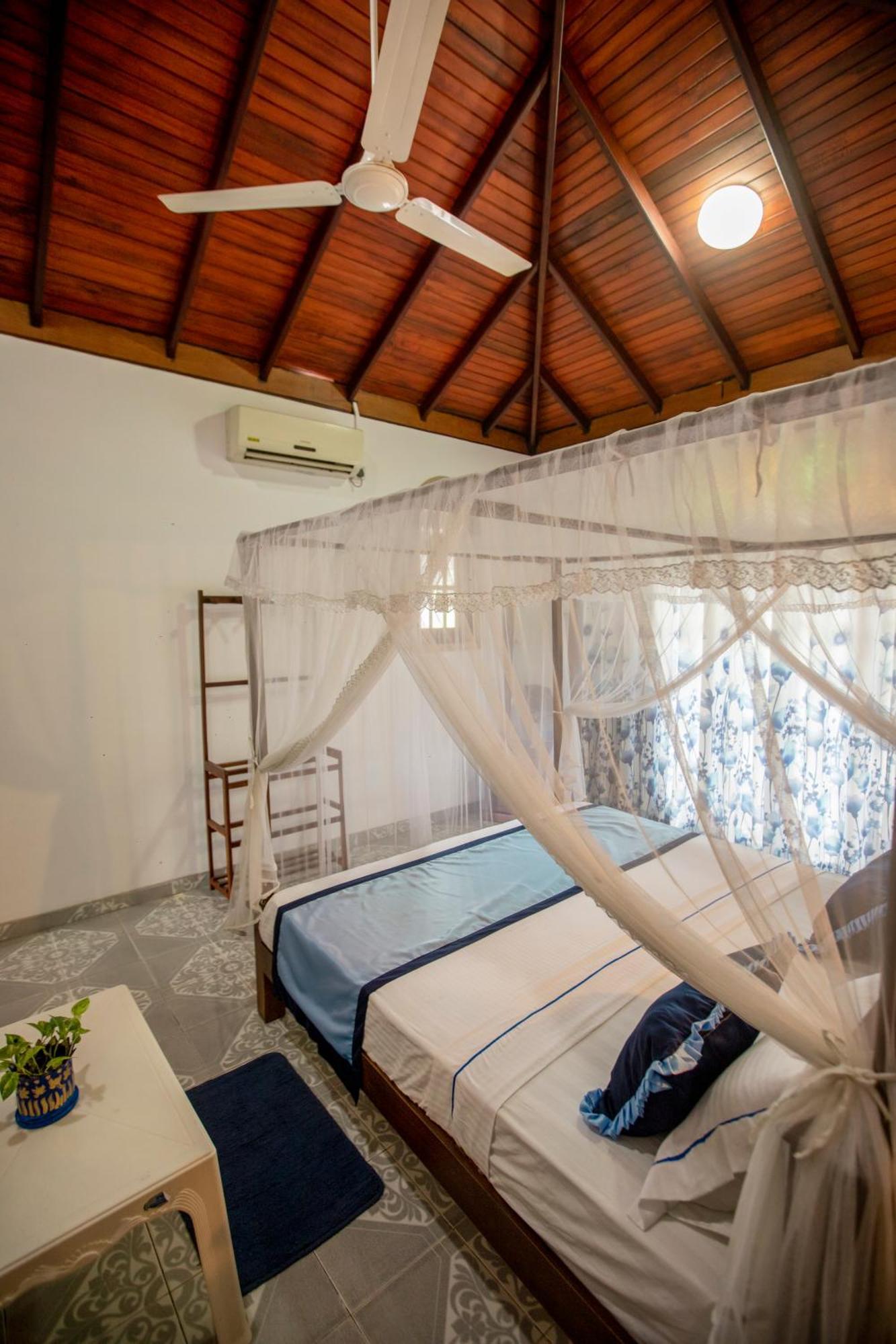 Three Shades Bed & Breakfast Гале Екстериор снимка