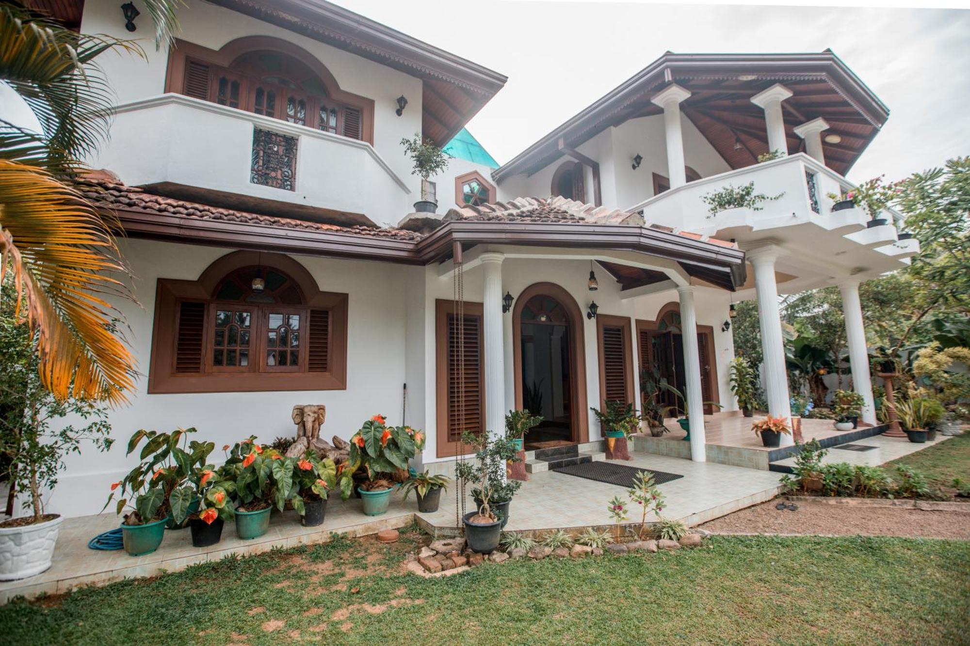 Three Shades Bed & Breakfast Гале Екстериор снимка