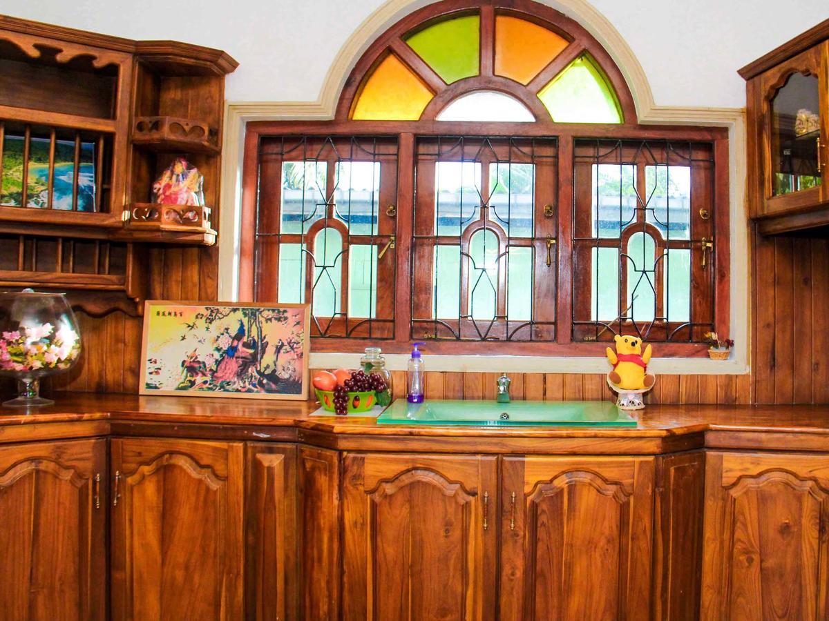 Three Shades Bed & Breakfast Гале Екстериор снимка